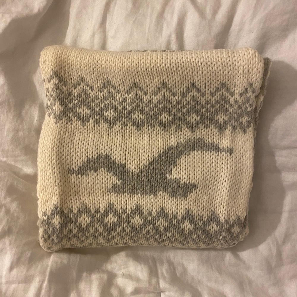 hollister winter infinity scarf